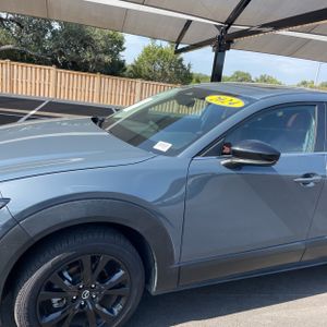 صورة 2 لـ 2024 Mazda CX-30 2.5 S CARBON EDITION
