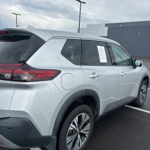 NISSAN ROGUE SV - 9