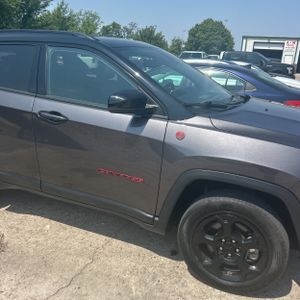 2023 JEEP COMPASS TRAILHAWK — миниатюра 13