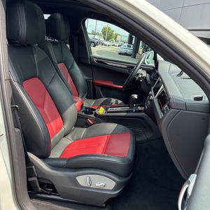 2023 Porsche MACAN 缩略图 33