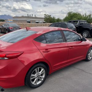 HYUNDAI ELANTRA SE - 9