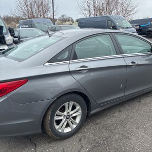 HYUNDAI SONATA - 9