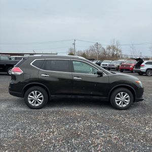 NISSAN ROGUE SV - 10