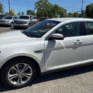 FORD TAURUS SEL - 2