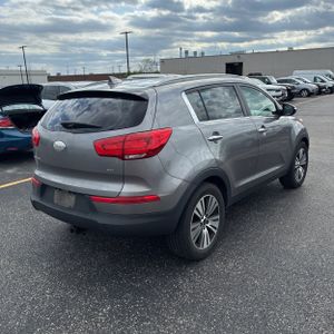 KIA SPORTAGE EX - 8