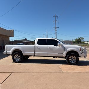 FORD F-350 SUPER DUTY LARIAT - 10