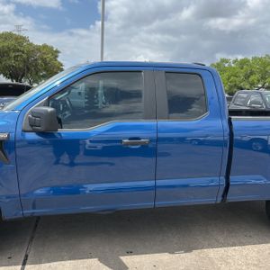 FORD F-150 XL - 4