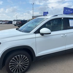 VOLKSWAGEN TAOS SE - 2