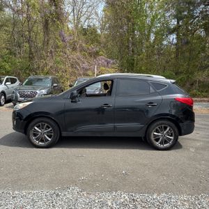 HYUNDAI TUCSON SE - 3