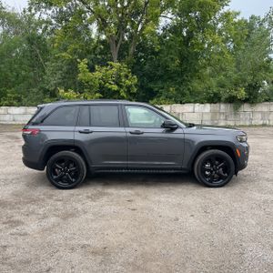 2024 JEEP GRAND CHEROKEE LIMITED 照片 10