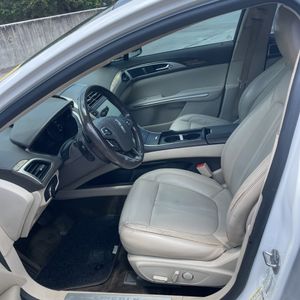 صورة مصغرة 32 لـ 2016 Lincoln MKZ BASE