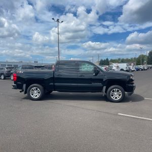 صورة 10 لـ 2018 Chevrolet SILVERADO 1500 LT Z71