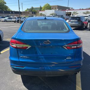 FORD FUSION SE - 7