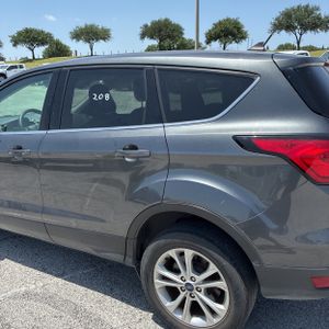 2019 FORD ESCAPE SE — фото 6
