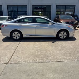2011 Hyundai SONATA HYBRID BASE 照片 10