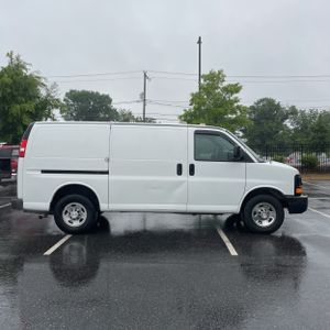 CHEVROLET EXPRESS - 10