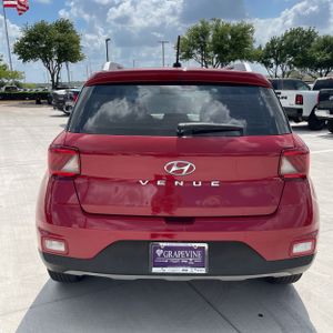 HYUNDAI VENUE LIMITED - 6