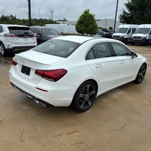 2019 Mercedes-BENZ A-CLASS — фото 8