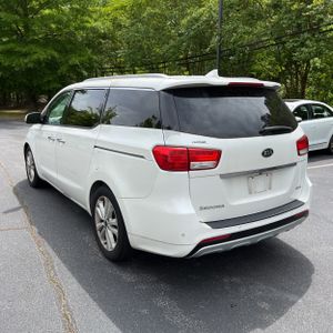 KIA SEDONA - 5