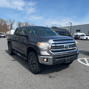 TOYOTA TUNDRA - 10