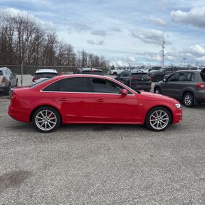 AUDI A4 2.0T PREMIUM - 10