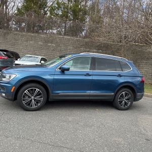 VOLKSWAGEN TIGUAN 2.0T SEL - 3