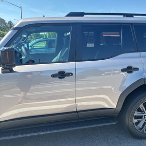 TOYOTA LAND CRUISER - 4