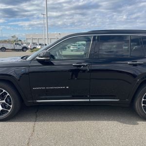 JEEP GRAND CHEROKEE 4XE SUMMIT RESERVE - 4
