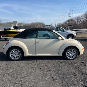 VOLKSWAGEN NEW BEETLE CONVERTIBLE SE - 10