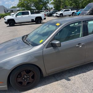 FORD FUSION SE - 2