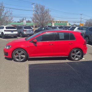 VOLKSWAGEN GOLF GTI SE - 3