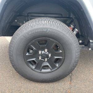 صورة مصغرة 19 لـ 2021 JEEP GLADIATOR MOJAVE