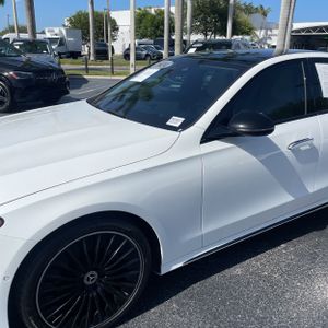 صورة 2 لـ 2024 Mercedes-BENZ E 350