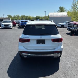 MERCEDES-BENZ GLB - 7