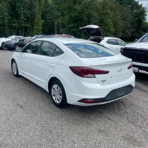 صورة 4 لـ 2019 Hyundai ELANTRA SE