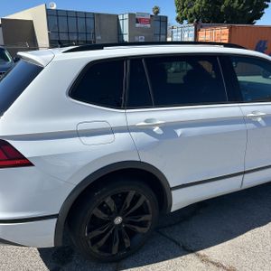 VOLKSWAGEN TIGUAN SE R-LINE BLACK - 9