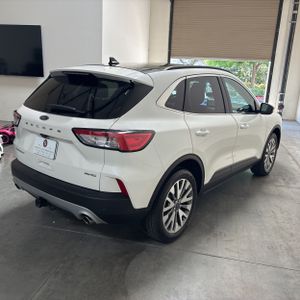 FORD ESCAPE TITANIUM - 8