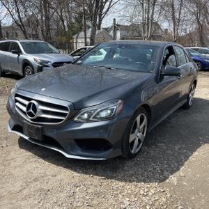 MERCEDES-BENZ E-CLASS - 1