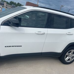 2023 JEEP COMPASS LATITUDE — фото 4
