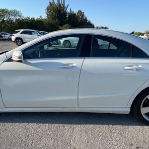 MERCEDES-BENZ CLA - 4