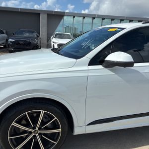صورة 2 لـ 2024 AUDI Q7 PRESTIGE