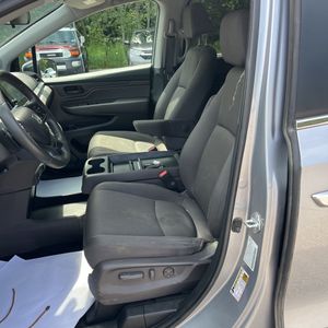 صورة مصغرة 31 لـ 2023 Honda ODYSSEY EX