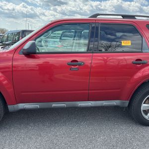 FORD ESCAPE XLT - 4