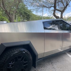 TESLA CYBERTRUCK BASE - 9
