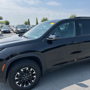 2024 Chevrolet TRAVERSE Z71 照片 2