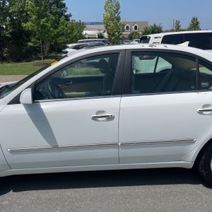 2010 Hyundai SONATA LIMITED 照片 4
