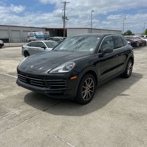 PORSCHE CAYENNE BASE - 1