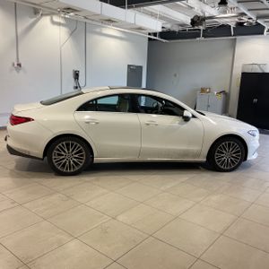 MERCEDES-BENZ CLA - 10