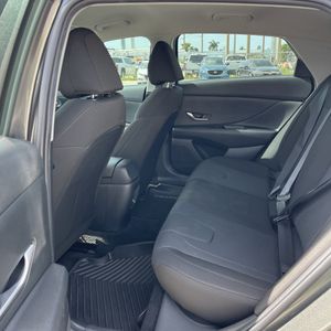صورة مصغرة 34 لـ 2024 Hyundai ELANTRA SE