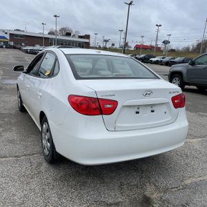 HYUNDAI ELANTRA GLS - 5